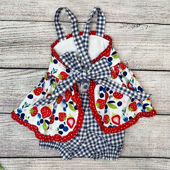 Dana Lattus Summer Sets - Picture 2 of 3